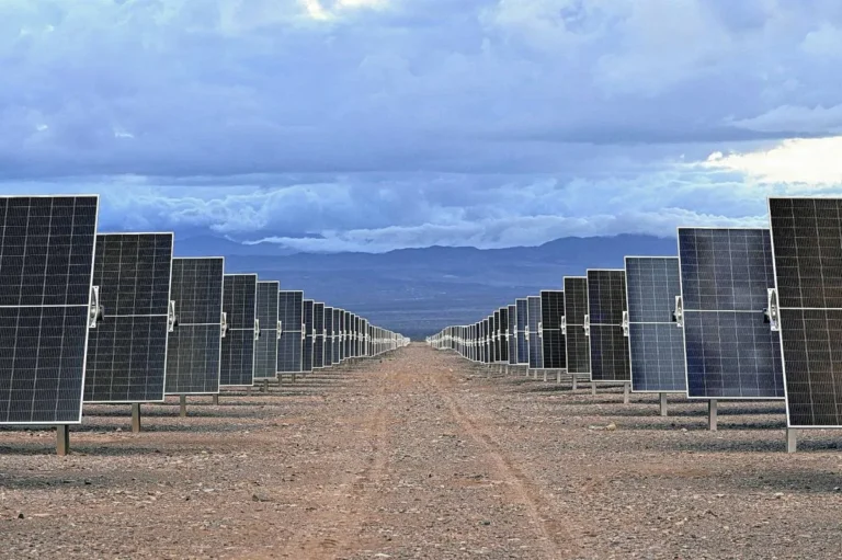 El quemado ypf luz